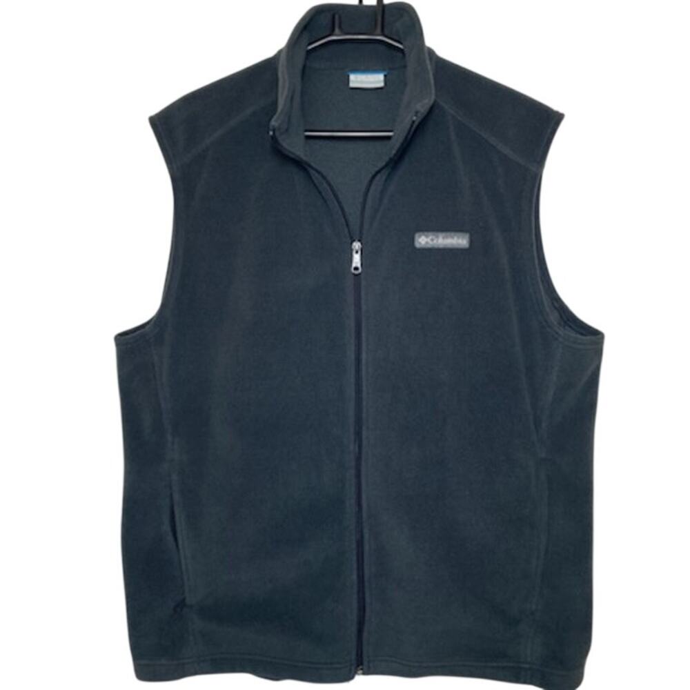 Columbia Men’s Black Vest • Size Large • Polyester • Inside & Outside Pockets